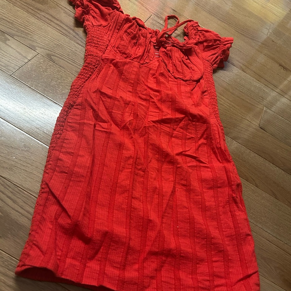 Red Off-Shoulder Dress - Picture 3 of 4